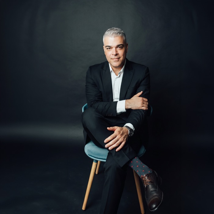 Julio Arce, artista costarricense